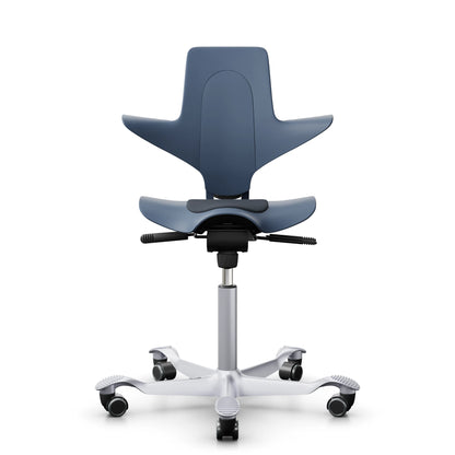 HÅG Capisco Puls 8010 in Blueberry with CLP66165 Blue and a Silver frame, front