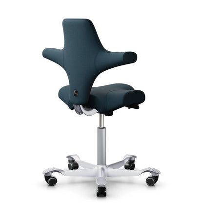 HÅG Capisco 8106 - SC66194 Blau / Silber / 265 mm / Ruedas para suelos duros (Modelo de Exposición)