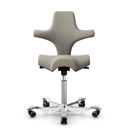 HÅG Capisco 8106 - CPT5103 Beige / Plata / Base de aluminio pulido / 200 mm / Ruedas universale (Modelo de Exposición)