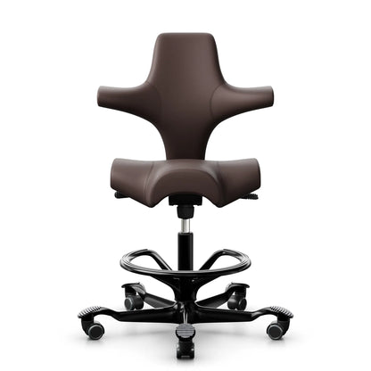 HÅG Capisco 8106 - Paloma Soft ATG55130 Dark Brown (Leather) / Black / 265 mm / Wheels for soft floors / Footring (Showroom model)