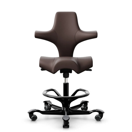 HÅG Capisco 8106 - Paloma Soft ATG55130 Dark Brown (Leather) / Black / 265 mm / Wheels for soft floors / Footring (Showroom model)
