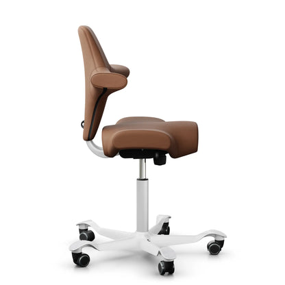 HAG Capisco 8106 - EL33004 Cognac (Leather) / White / 200 mm / Wheels for hard floors (Showroom model)