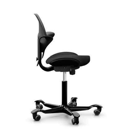 HÅG Capisco Puls 8020 - SC60999 Black / Black / 200 mm / Wheels for hard floor