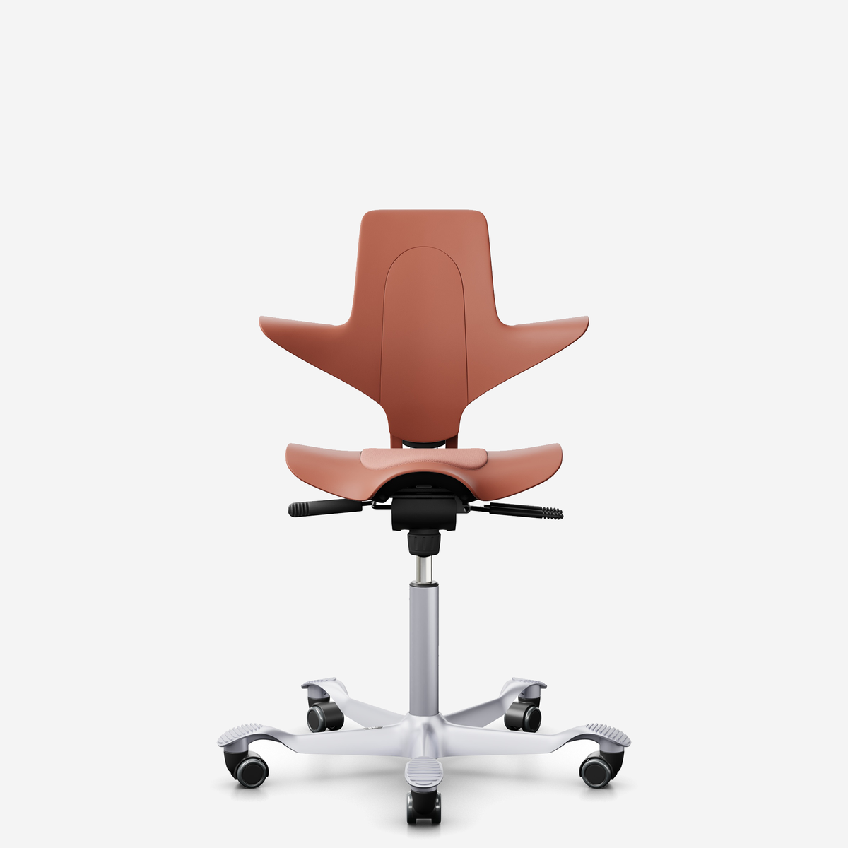 HÅG Capisco Puls 8010 ergonomic saddle office chair in Rosehip, silver base