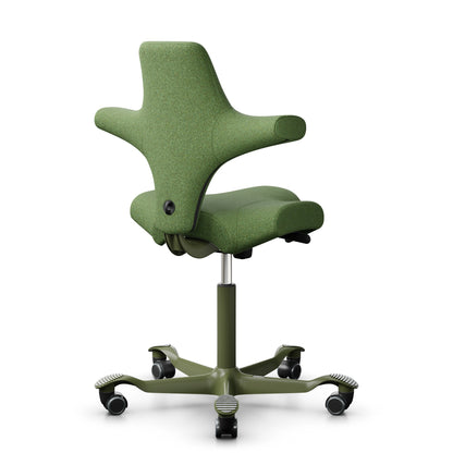 HAG Capisco 8106 – MLF018 Grün / Moss Grey / 200 mm / Universalrollen