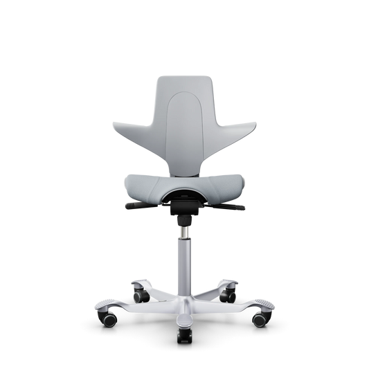 HÅG Capisco Puls 8020 - Light Grey / SC60139 / Silver / 200 mm / Wheels for hard floor (Showroom model)